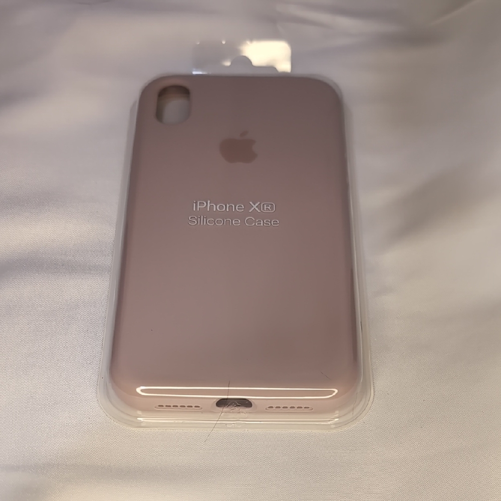 Apple iPhone XR Silicone Cover - Soft Pink